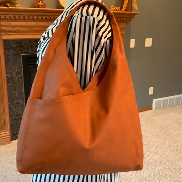 Universal Thread Handbags - Universal Thread Purse in Cognac